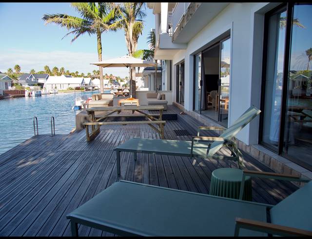 5 BEDROOM HOUSE FOR SALE IN MARINA MARTINIQUE
